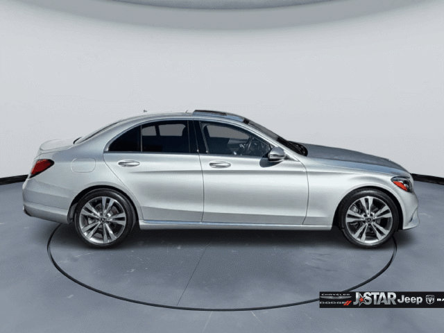Used 2020 Mercedes-Benz C 300 Sedan image 4