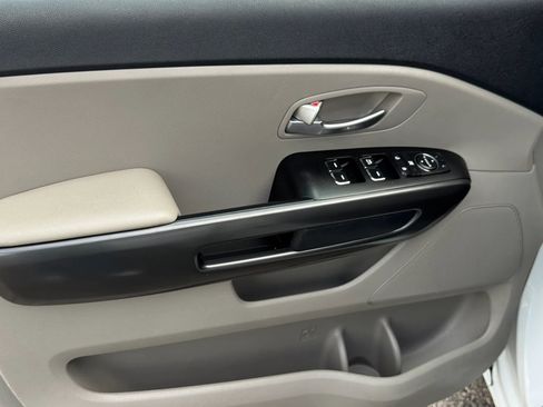 Used 2020 Kia Sedona EX image 10