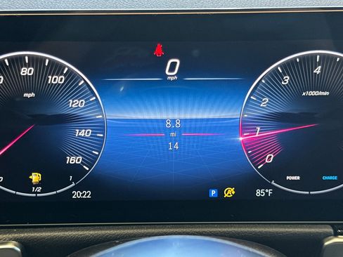 New 2025 Mercedes-Benz GLB 250 4MATIC image 27