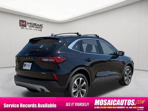 Used 2023 Ford Escape Platinum AWD/4WD image 7