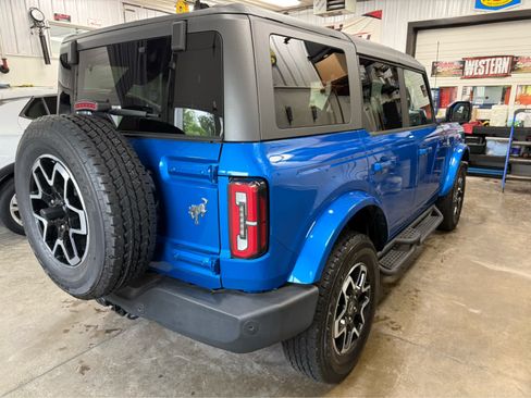Used 2024 Ford Bronco Outer Banks AWD/4WD image 6
