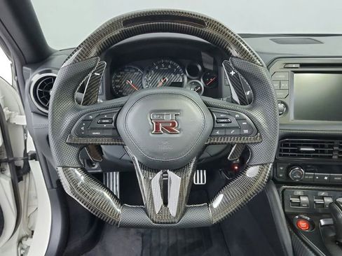 Used 2019 Nissan GT-R AWD/4WD image 28