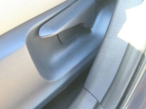 Used 2025 Toyota Corolla LE image 16