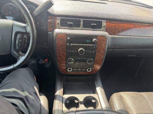 Used 2007 Chevrolet Silverado 2500 LTZ w/ Safety Package AWD/4WD image 12