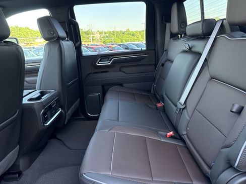 New 2026 GMC Sierra 2500 Denali w/ Denali Reserve Package AWD/4WD image 5