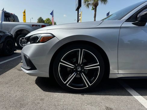 Used 2022 Honda Civic Sport image 25