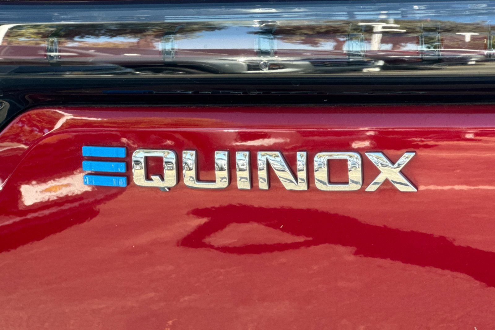 Used 2024 Chevrolet Equinox EV LT FWD image 48