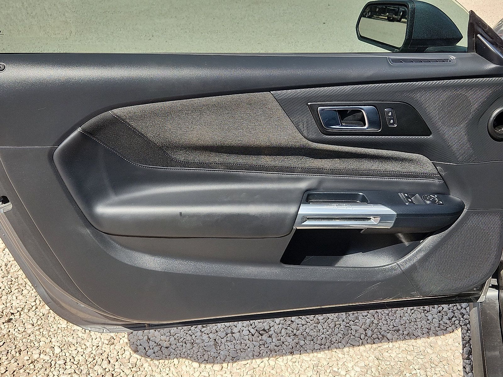 Used 2024 Ford Mustang Coupe RWD image 11