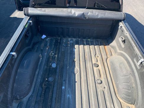 Used 2022 Ford F350 Platinum w/ Tremor Off-Road Package AWD/4WD image 17
