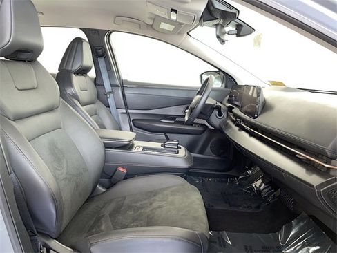 Certified 2024 Nissan Ariya ENGAGE e-4ORCE image 19