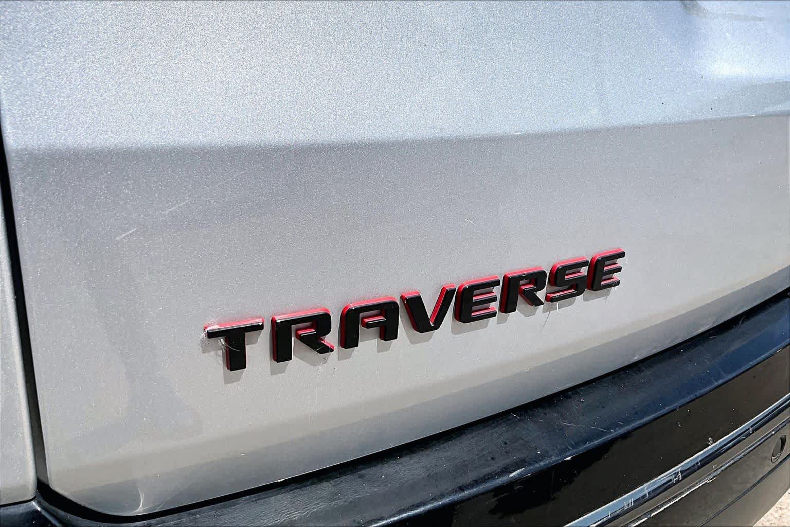 Used 2020 Chevrolet Traverse Premier w/ Redline Edition FWD image 31