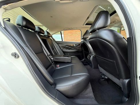 Used 2018 INFINITI Q50 Luxe w/ Essential Package (3.0T Luxe) image 18