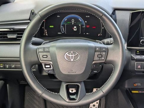Used 2026 Toyota Camry SE FWD image 20