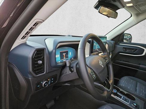 New 2025 Ford Bronco Sport Heritage w/ Convenience Package AWD/4WD image 3