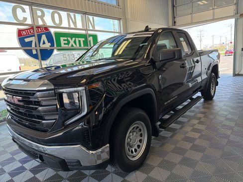 Used 2024 GMC Sierra 1500 Pro w/ Pro Value Package AWD/4WD image 3