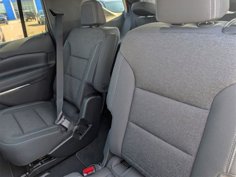 New 2026 Chevrolet Traverse LT image 21