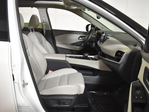 Certified 2023 Nissan Rogue SL w/ SL Premium Package image 36