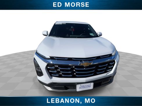 Used 2025 Chevrolet Equinox LT image 3