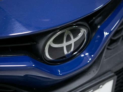 Used 2023 Toyota Camry SE image 30