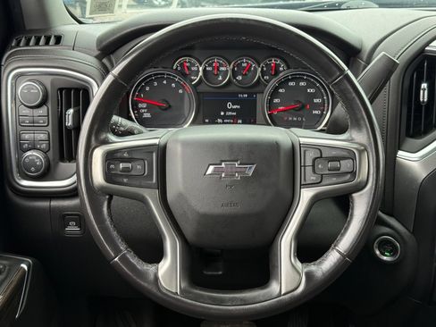 Used 2020 Chevrolet Silverado 1500 LT Trail Boss AWD/4WD image 17
