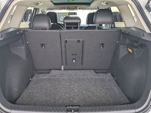 Used 2022 Volkswagen Taos SE image 11