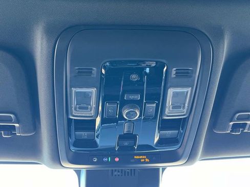 New 2026 Chevrolet Suburban High Country w/ Sun And Tow Package AWD/4WD image 35