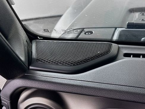 Certified 2019 Jeep Wrangler Sport image 25