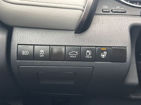 Used 2023 Toyota Camry LE image 31