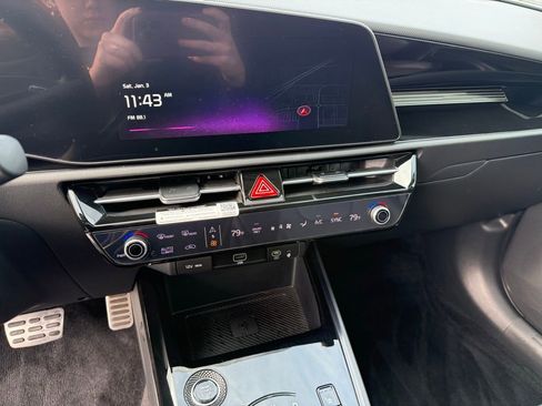 Certified 2023 Kia Niro SX Touring image 19