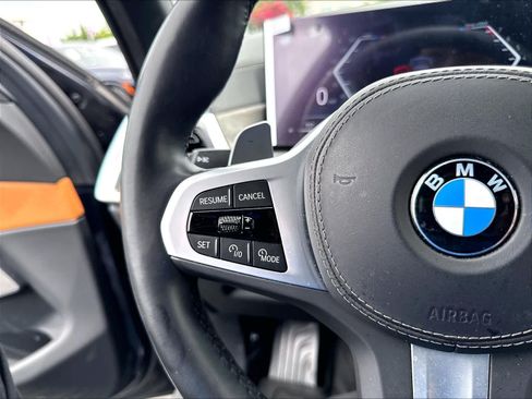 Used 2026 BMW X7 xDrive40i w/ M Sport Package AWD/4WD image 13