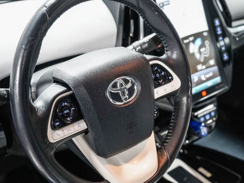 Certified 2018 Toyota Prius Prime Advanced w/ Carpet Mat Package FWD image 21