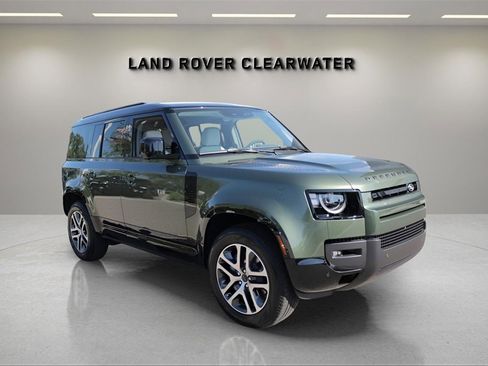 New 2026 Land Rover Defender 110 X-Dynamic SE image 7