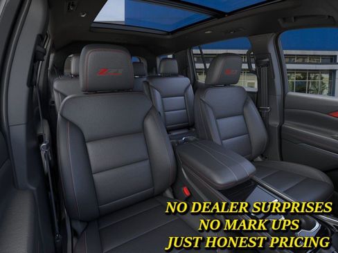 New 2026 Chevrolet Traverse Z71 w/ Driver Confidence Package AWD/4WD image 16