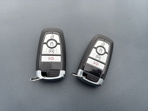 Used 2025 Ford Maverick XLT w/ XLT Luxury Package image 33