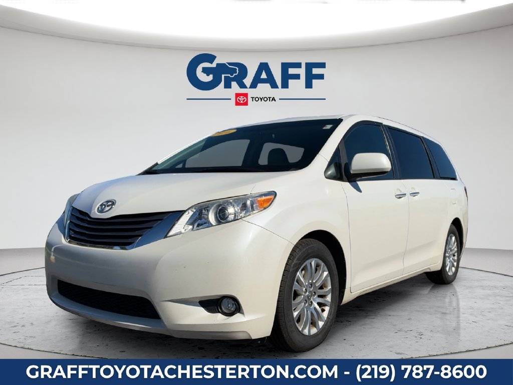Used 2016 Toyota Sienna XLE FWD image 9