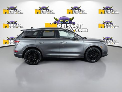 Used 2022 Lincoln Corsair Reserve AWD/4WD image 4