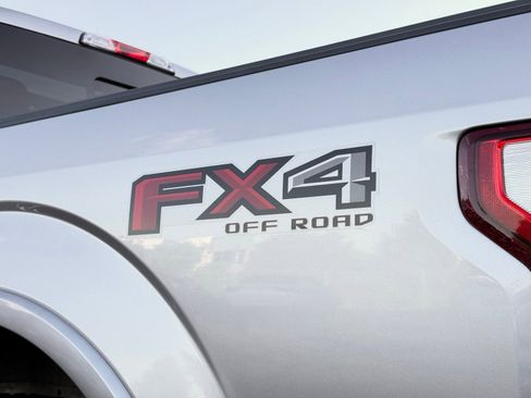 Used 2020 Ford F150 XLT w/ Equipment Group 302A Luxury AWD/4WD image 14