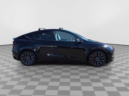 Used 2023 Tesla Model Y Performance AWD/4WD image 9