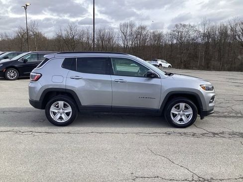 Used 2022 Jeep Compass Latitude image 8