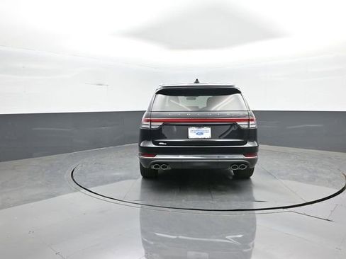 Used 2025 Lincoln Aviator Reserve w/ Equipment Group 201A AWD/4WD image 6