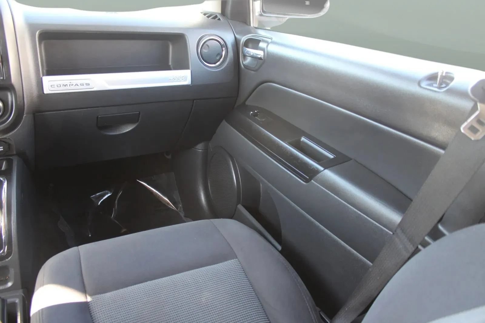 Used 2016 Jeep Compass Sport w/ Power Value Group AWD/4WD image 8