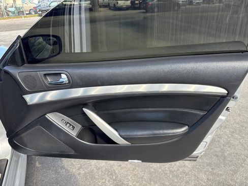 Used 2015 INFINITI Q60 Journey RWD image 18