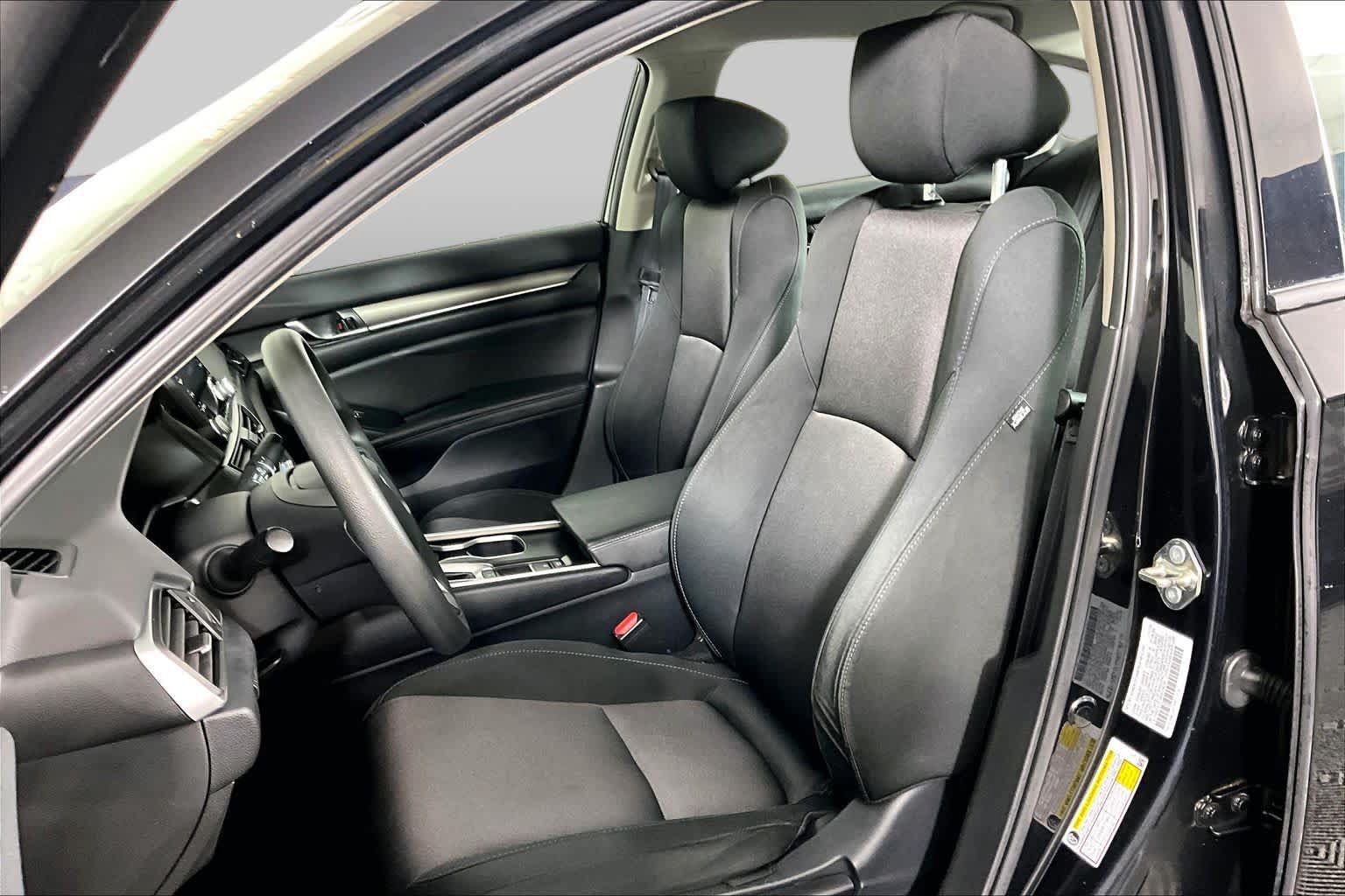 Used 2019 Honda Accord LX image 8