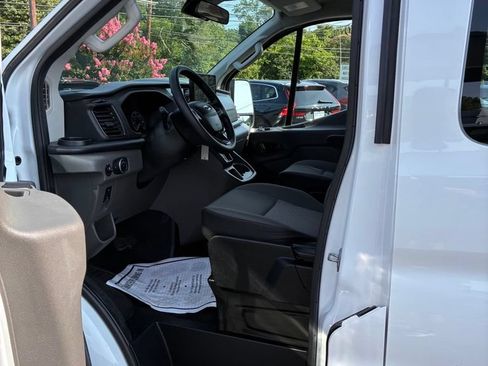 Used 2024 Ford Transit 350 XLT RWD image 27
