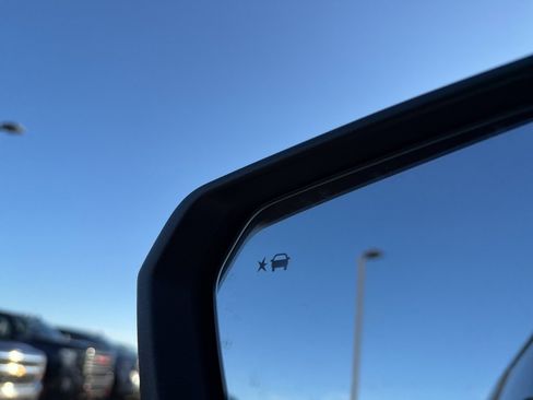 Used 2023 GMC Terrain Denali w/ Denali Premium Package image 19