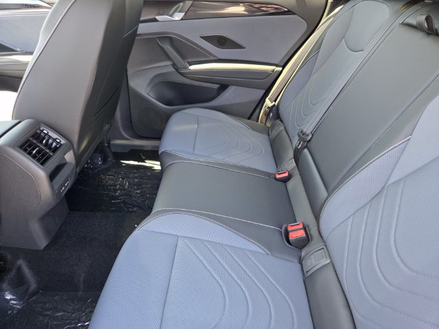 New 2026 Volkswagen Tiguan SE R-Line FWD image 8