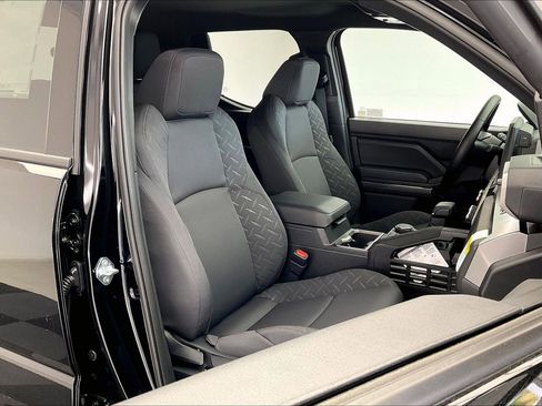 New 2026 Toyota Tacoma SR5 AWD/4WD image 9