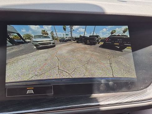 Used 2022 Buick Envision Preferred FWD image 16