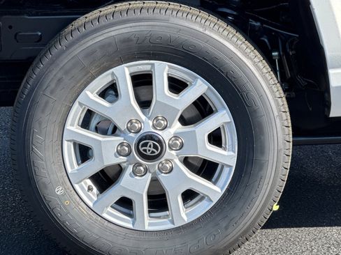 New 2025 Toyota Tacoma SR5 image 31