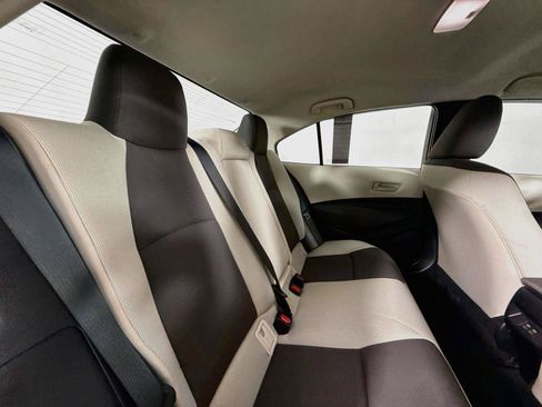 Certified 2025 Toyota Corolla LE FWD image 36